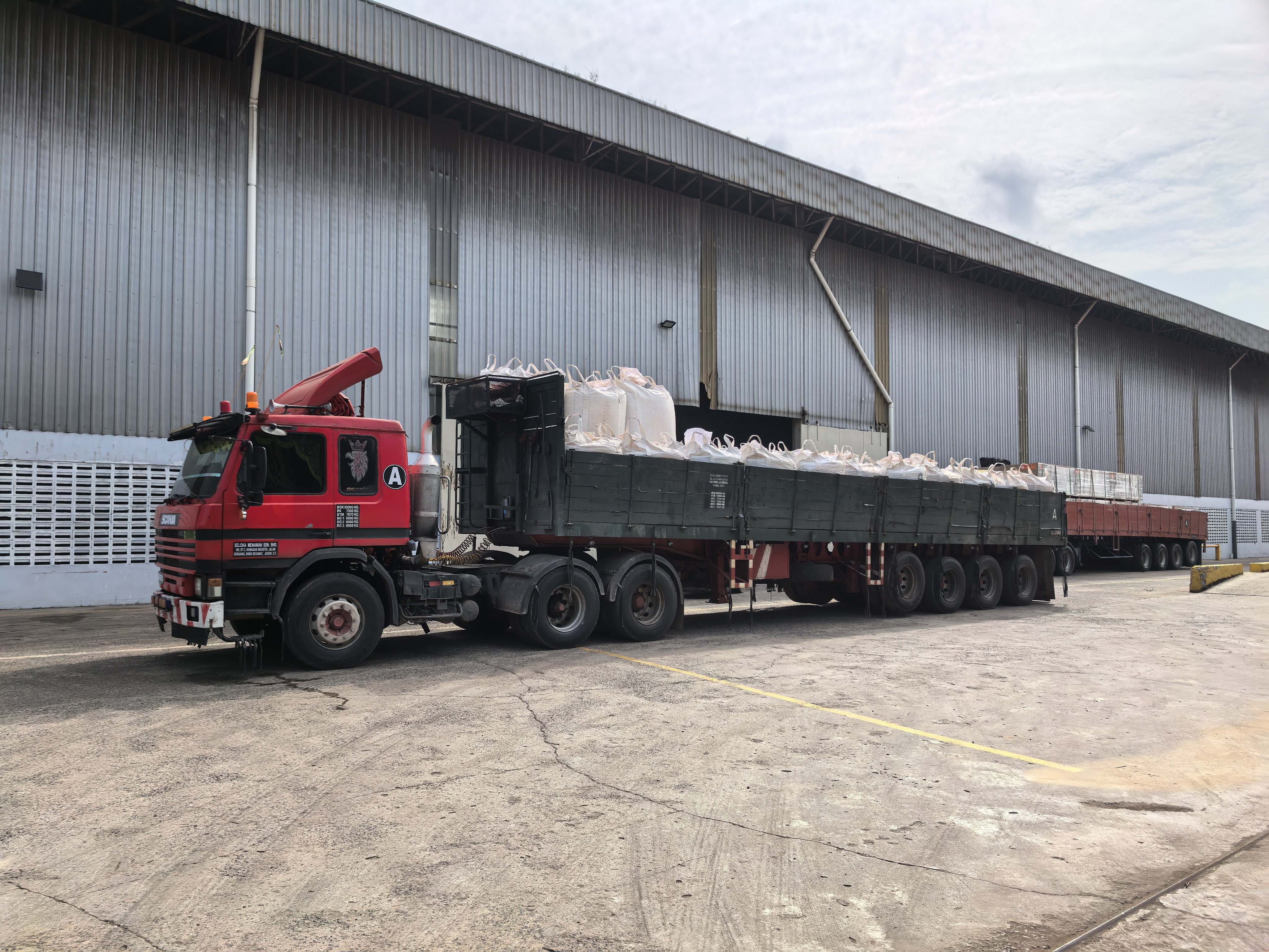 jumbo bags Shipped via truck.
